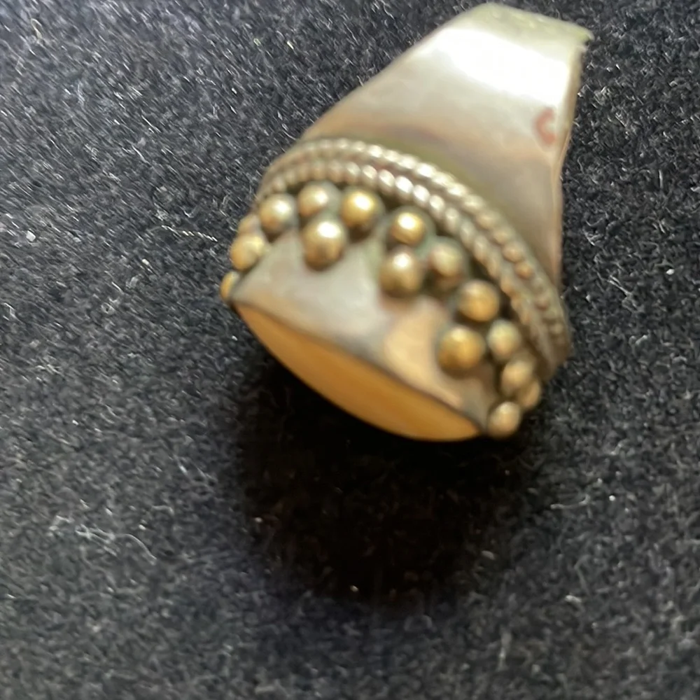 Ring - Picture 4 of 4